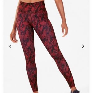 Fabletics Powerhold High Waist print leggings M